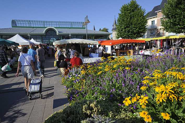 les halles et marché de dinard